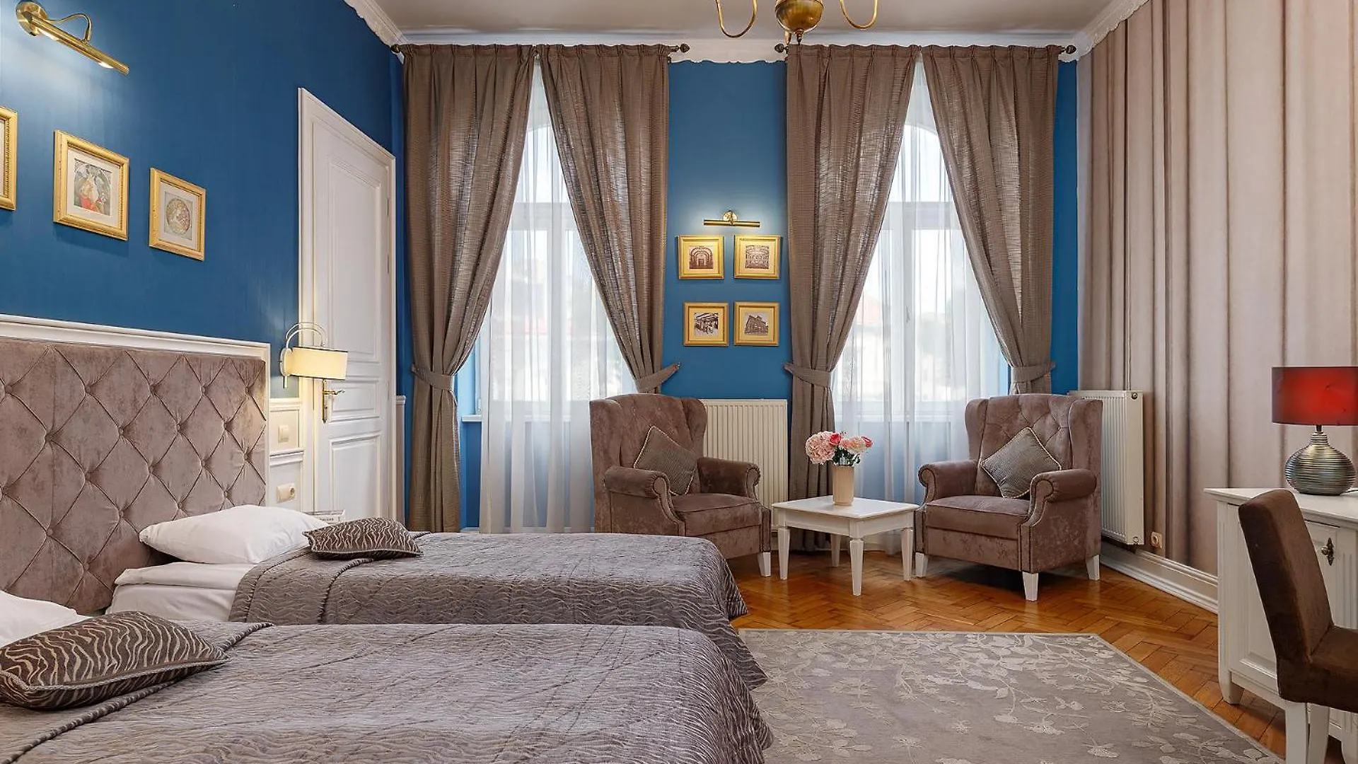 Modern Art Hotel Lviv