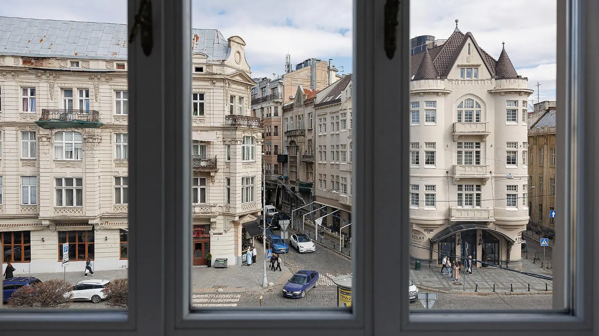 Modern Art Hotel Lviv 4*,