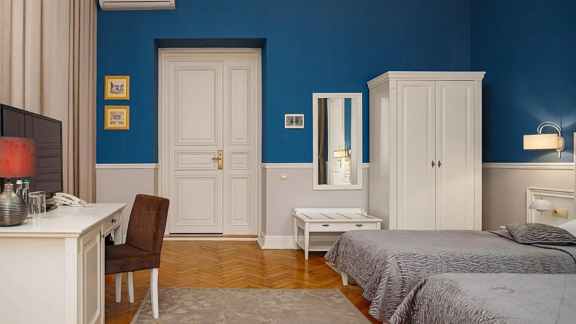 Modern Art Hotel Lviv