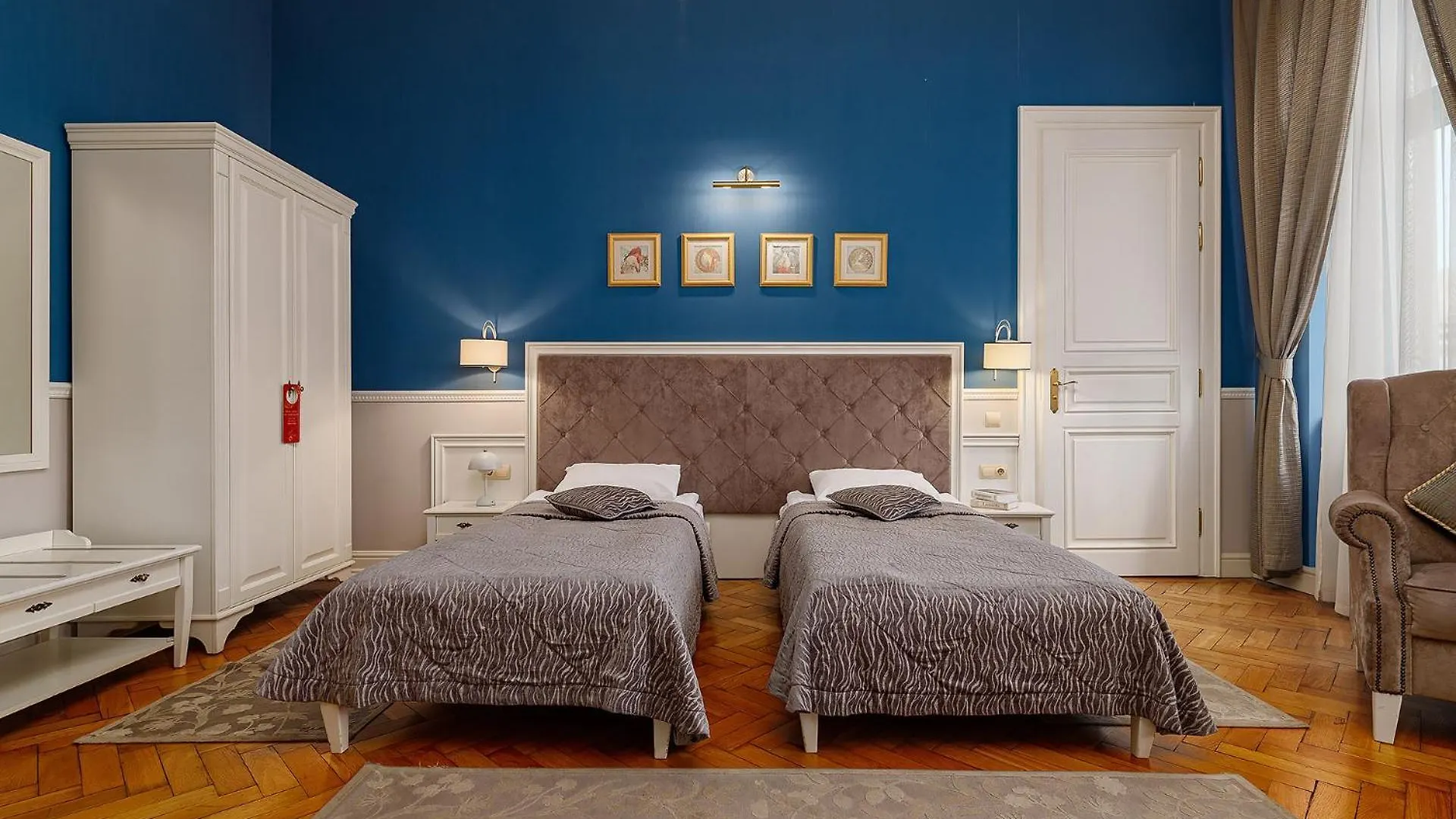 Modern Art Hotel Lviv